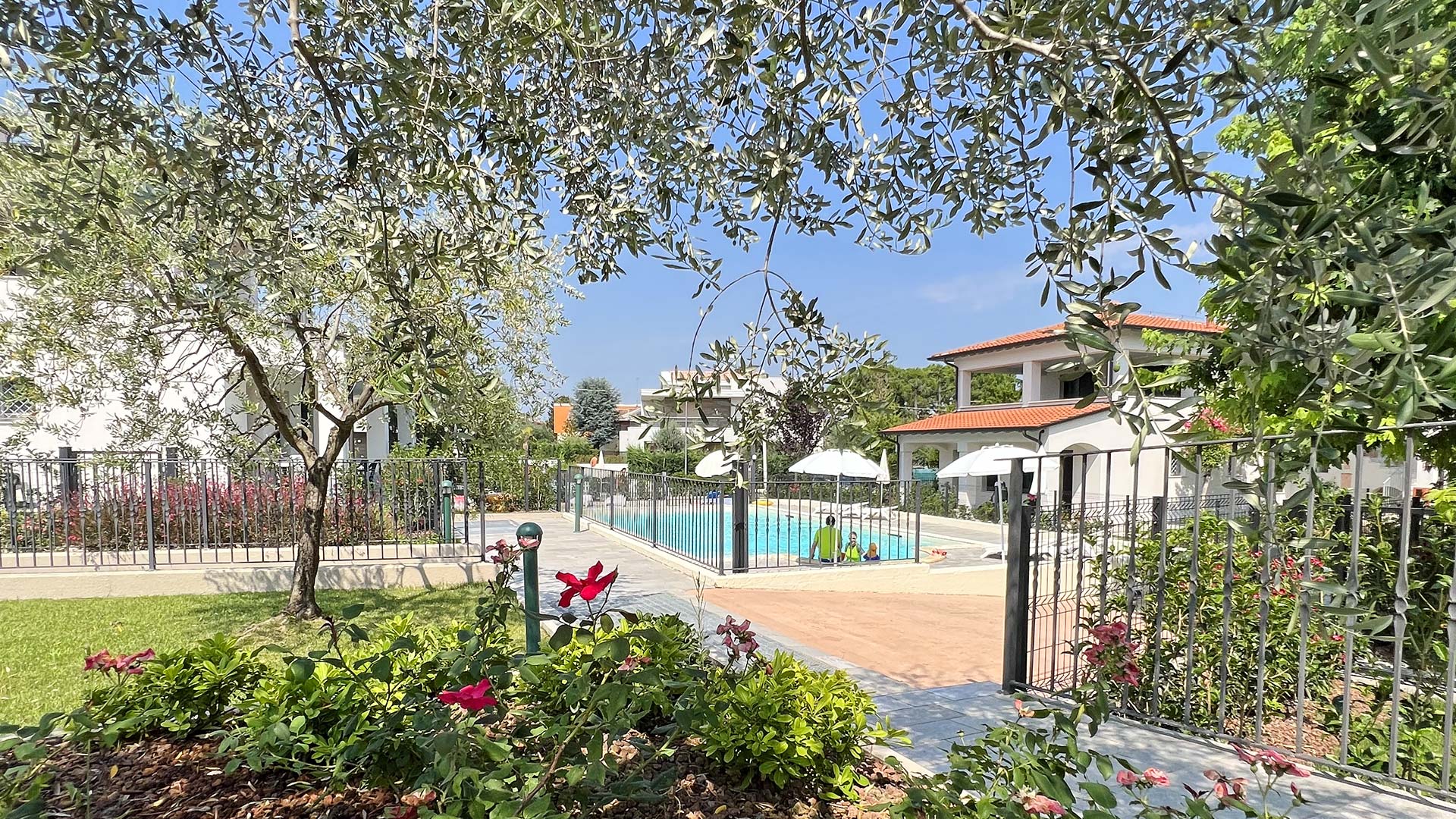 Appartamenti Residence Fiore Rosso Sirmione - Apartments Residence
